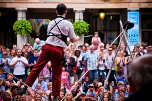 Tightrope Juggler